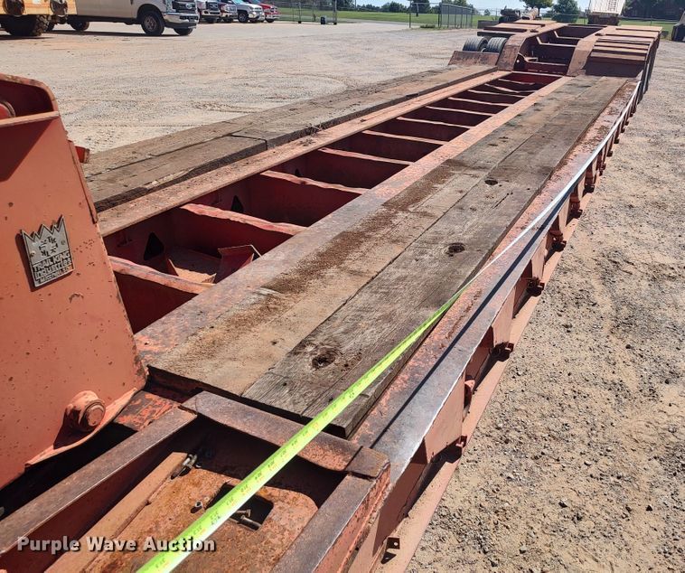 image for item LK9225 1999 Trail King  lowboy equipment trailer