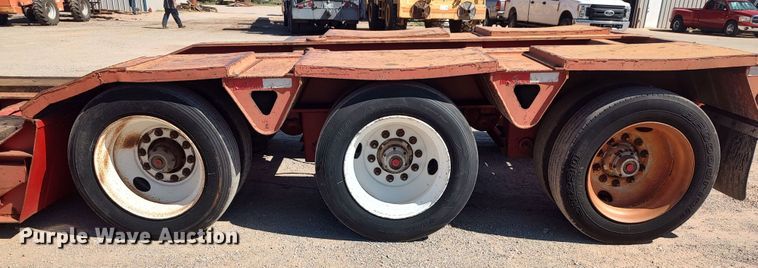 image for item LK9225 1999 Trail King  lowboy equipment trailer
