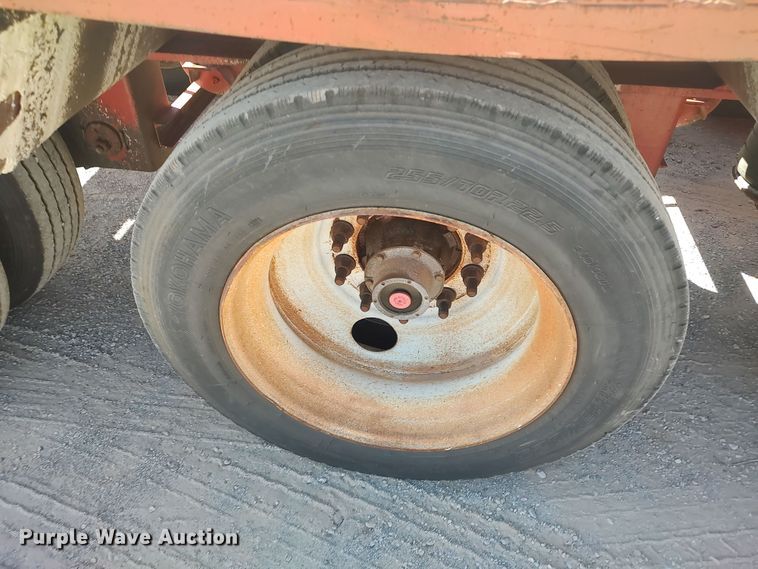 image for item LK9225 1999 Trail King  lowboy equipment trailer