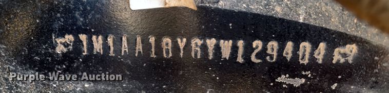 image for item LK9232 2000 Mack CH613  semi truck