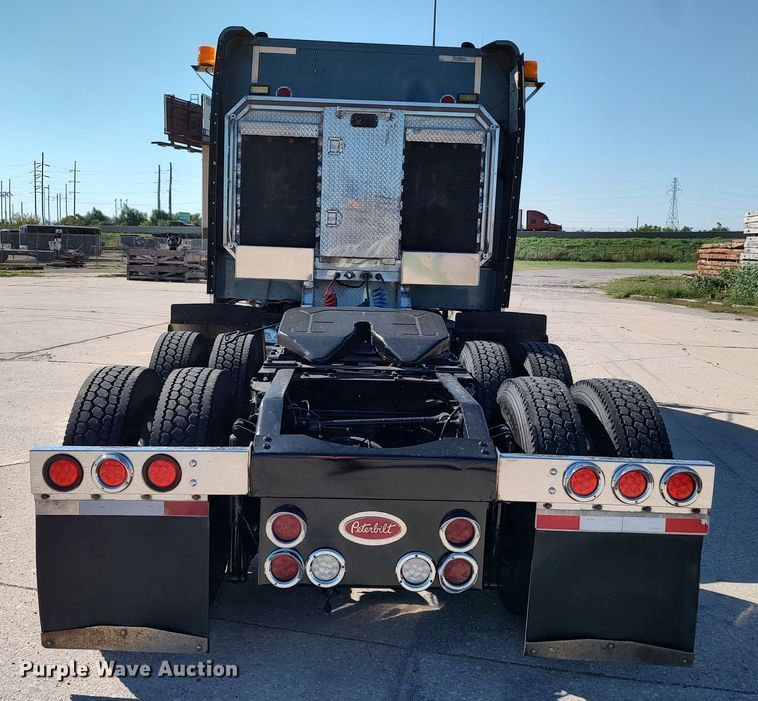 image for item LK9234 2006 Peterbilt 379  semi truck