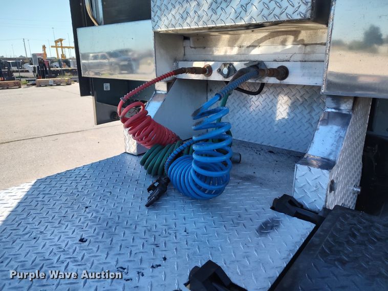 image for item LK9234 2006 Peterbilt 379  semi truck