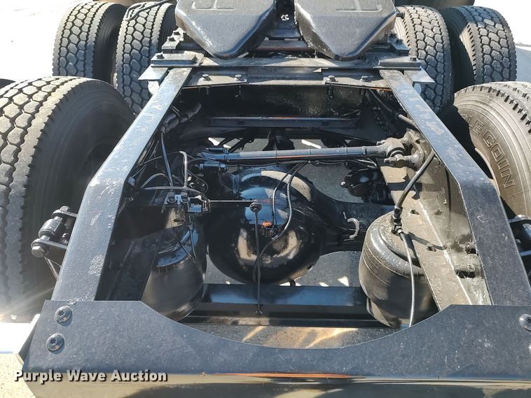 image for item LK9234 2006 Peterbilt 379  semi truck