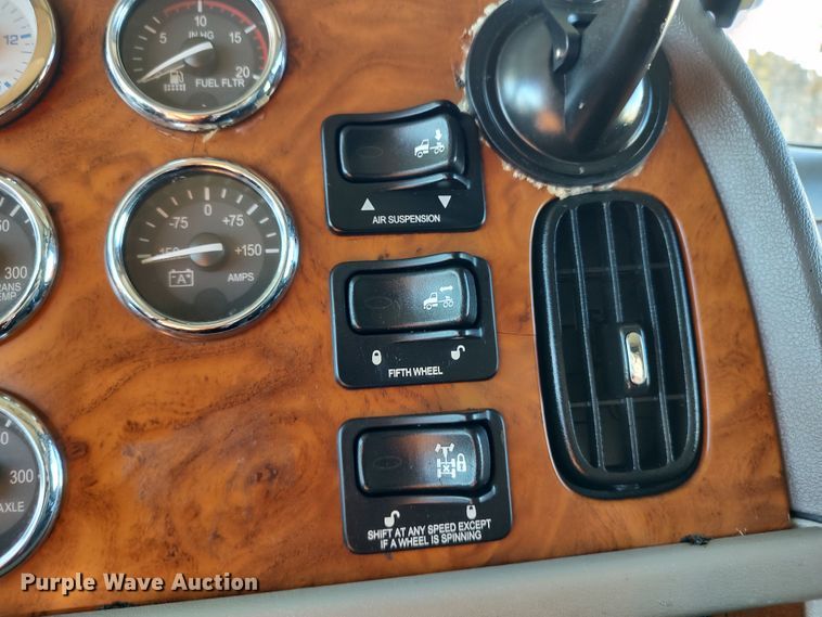 image for item LK9234 2006 Peterbilt 379  semi truck