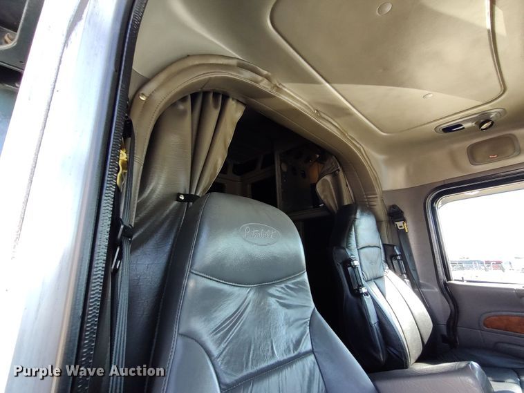 image for item LK9234 2006 Peterbilt 379  semi truck