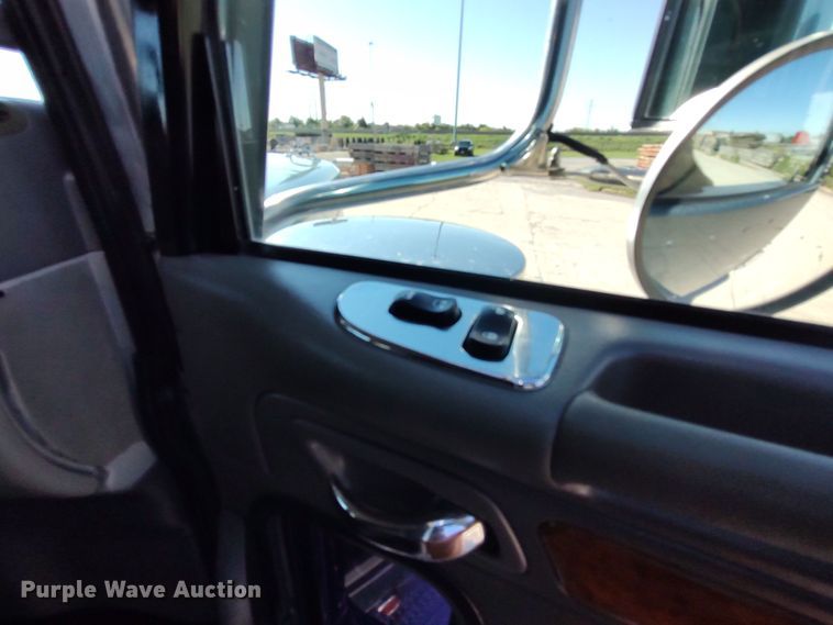 image for item LK9234 2006 Peterbilt 379  semi truck