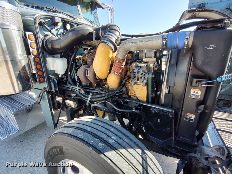 image for item LK9234 2006 Peterbilt 379  semi truck