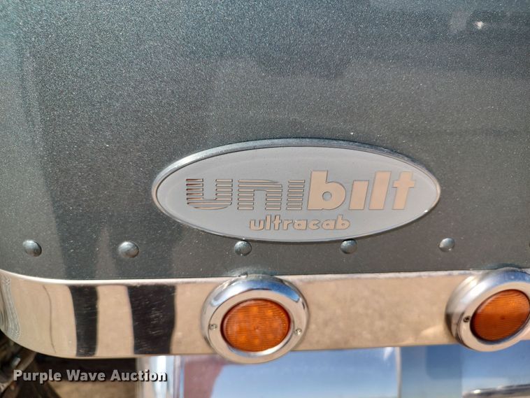 image for item LK9234 2006 Peterbilt 379  semi truck