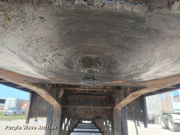 image for item LM9763 2002 Doonan 502DB14  drop deck trailer