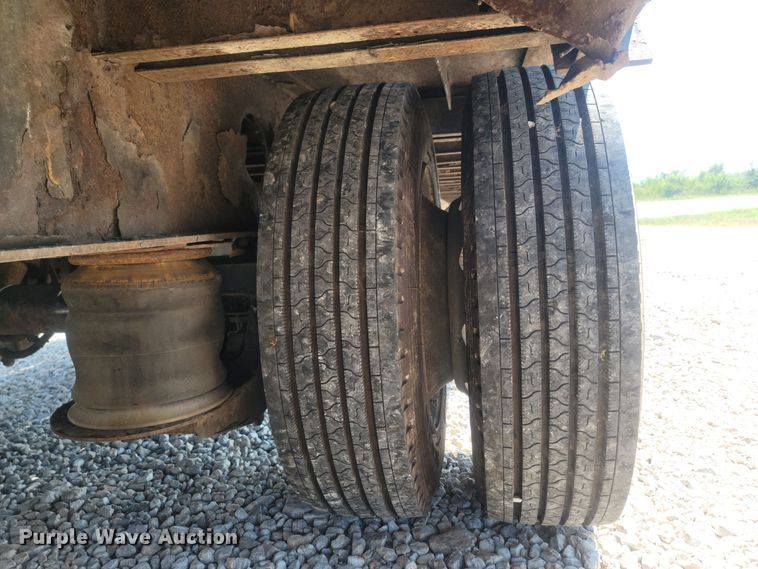 image for item LM9763 2002 Doonan 502DB14  drop deck trailer