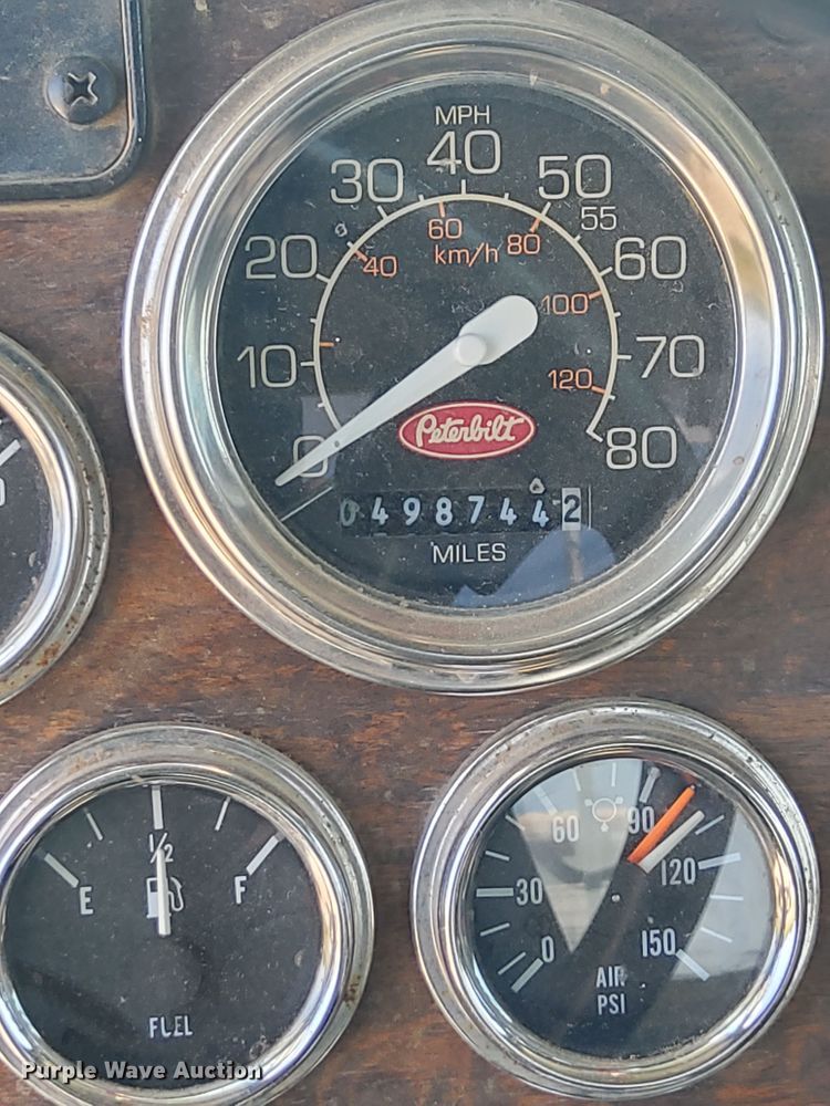 image for item LM9764 1998 Peterbilt 379  semi truck