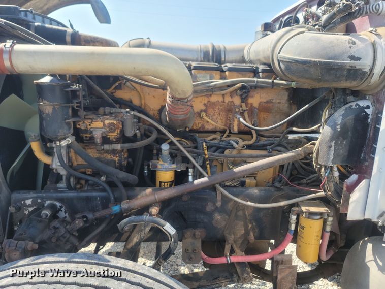 image for item LM9764 1998 Peterbilt 379  semi truck