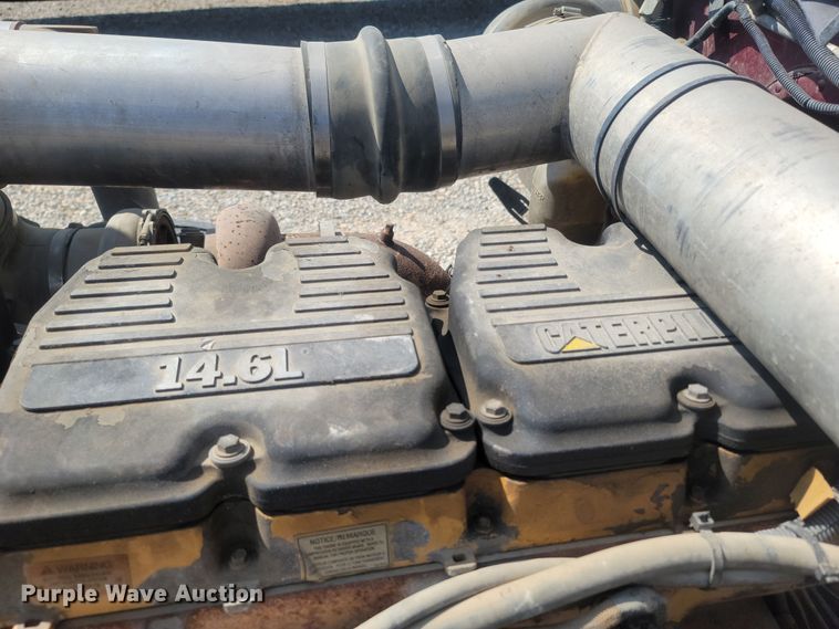 image for item LM9764 1998 Peterbilt 379  semi truck