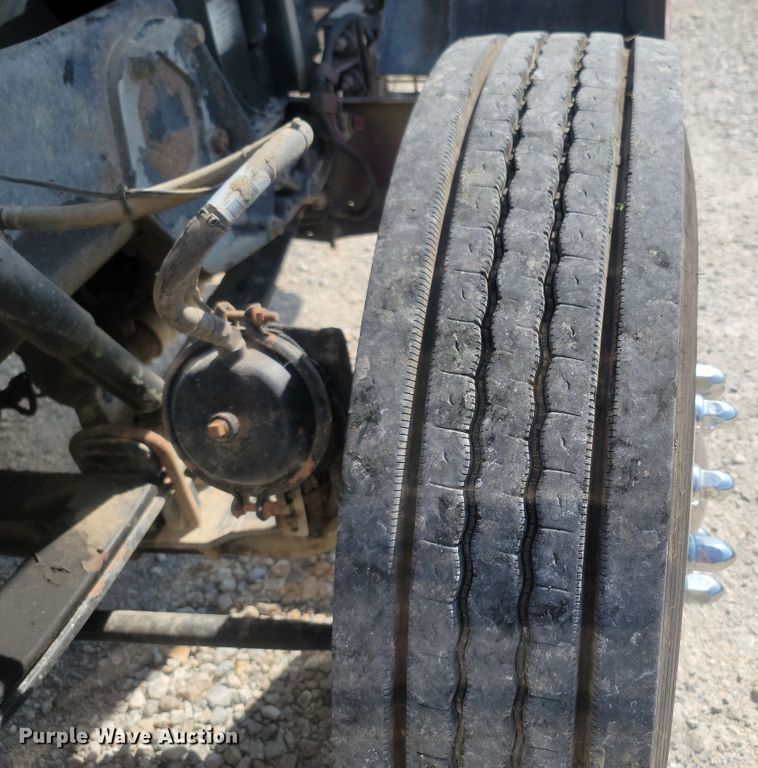 image for item LM9764 1998 Peterbilt 379  semi truck