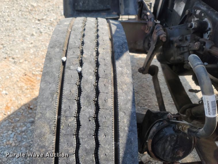 image for item LM9764 1998 Peterbilt 379  semi truck