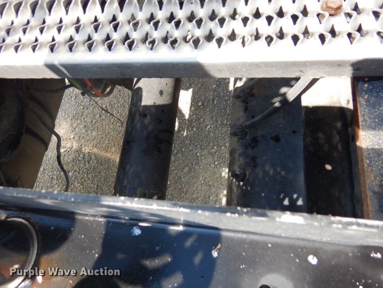 image for item MH9145 2007 Peterbilt 386  semi truck