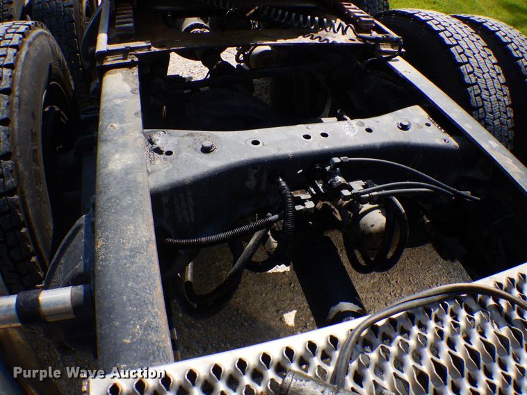 image for item MH9145 2007 Peterbilt 386  semi truck