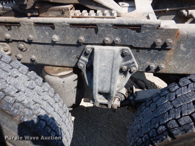 image for item MH9145 2007 Peterbilt 386  semi truck