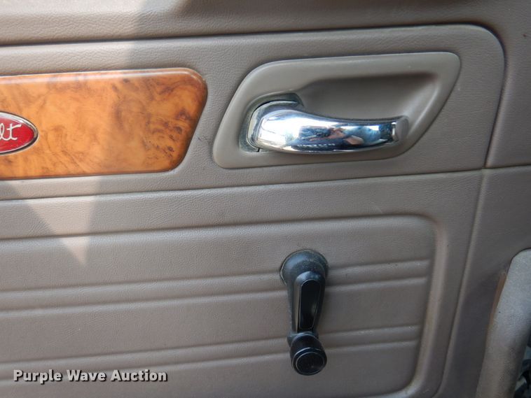 image for item MH9145 2007 Peterbilt 386  semi truck