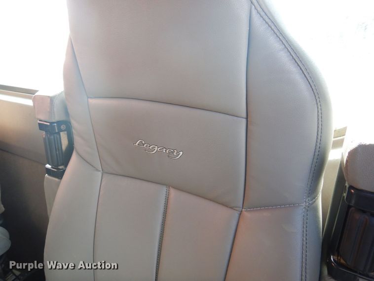 image for item MH9145 2007 Peterbilt 386  semi truck