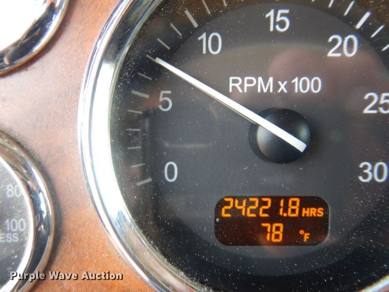 image for item MH9145 2007 Peterbilt 386  semi truck