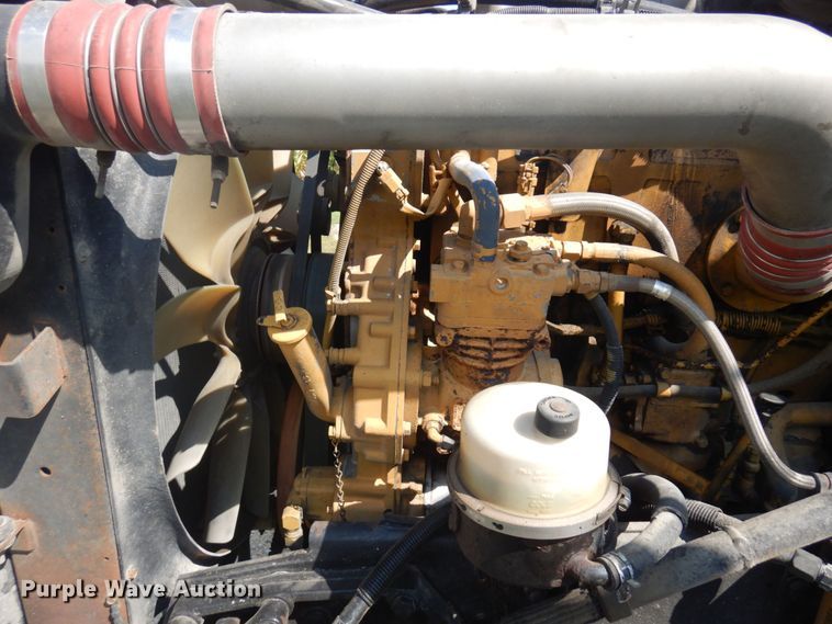 image for item MH9145 2007 Peterbilt 386  semi truck