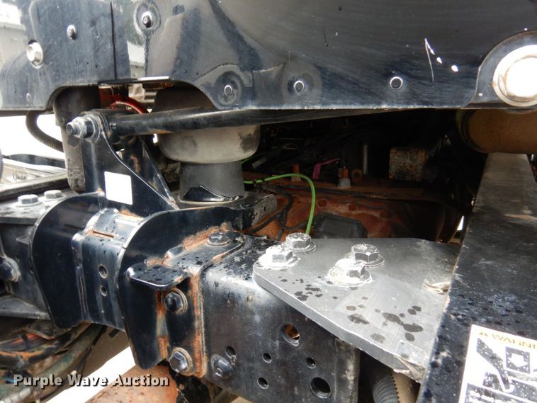 image for item MH9154 2017 Peterbilt 567  vacuum truck