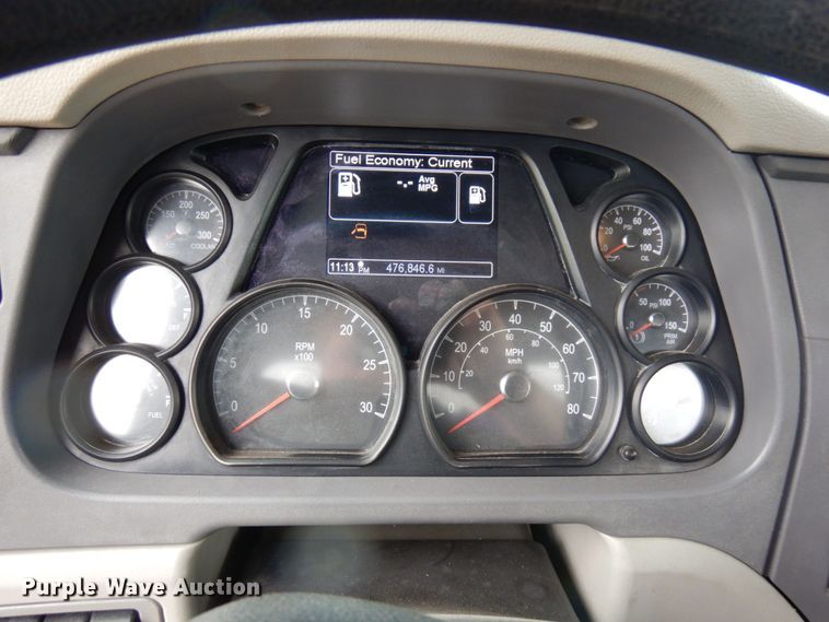 image for item MH9154 2017 Peterbilt 567  vacuum truck