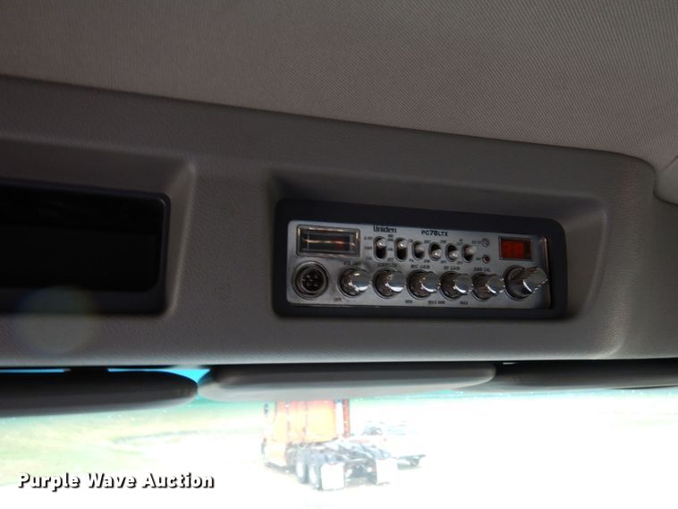 image for item MH9154 2017 Peterbilt 567  vacuum truck