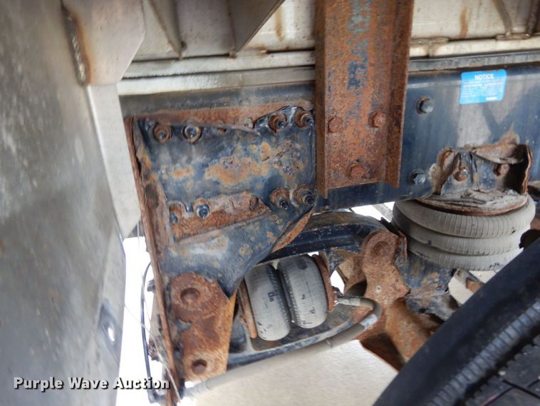 image for item MH9154 2017 Peterbilt 567  vacuum truck