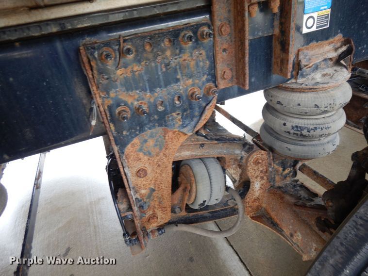 image for item MH9154 2017 Peterbilt 567  vacuum truck