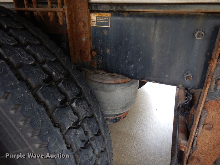 image for item MH9154 2017 Peterbilt 567  vacuum truck