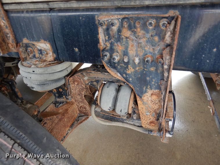 image for item MH9154 2017 Peterbilt 567  vacuum truck