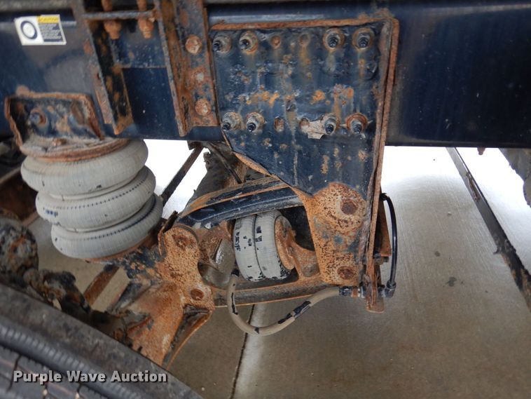 image for item MH9154 2017 Peterbilt 567  vacuum truck