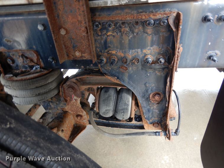 image for item MH9154 2017 Peterbilt 567  vacuum truck