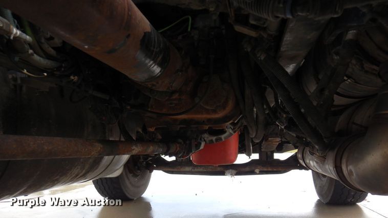 image for item MH9154 2017 Peterbilt 567  vacuum truck