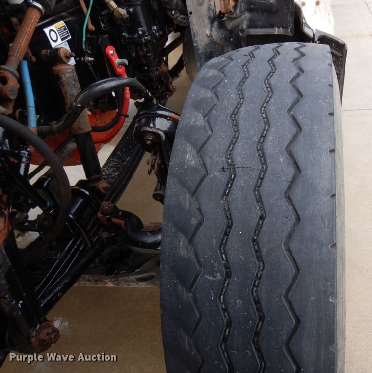 image for item MH9154 2017 Peterbilt 567  vacuum truck