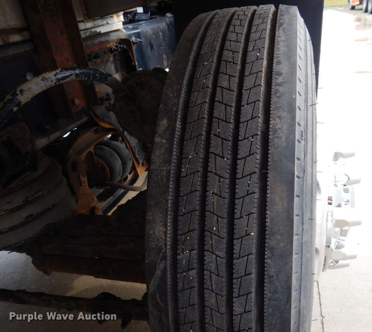 image for item MH9154 2017 Peterbilt 567  vacuum truck