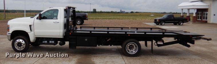 image for item MH9155 2019 International CV515  rollback truck