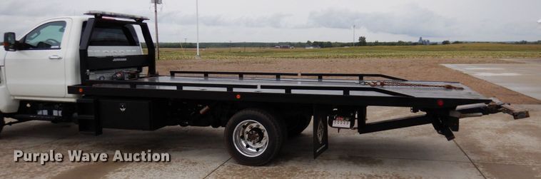 image for item MH9155 2019 International CV515  rollback truck