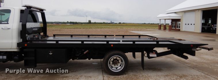 image for item MH9155 2019 International CV515  rollback truck