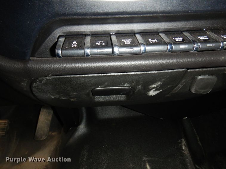 image for item MH9155 2019 International CV515  rollback truck