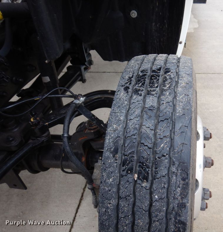 image for item MH9155 2019 International CV515  rollback truck