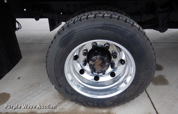 image for item MH9155 2019 International CV515  rollback truck