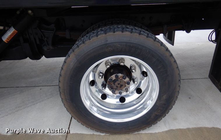 image for item MH9155 2019 International CV515  rollback truck