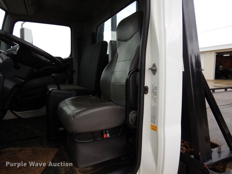 image for item MH9157 2012 Hino 268A  rollback truck