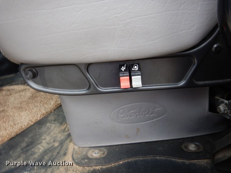 image for item MH9157 2012 Hino 268A  rollback truck