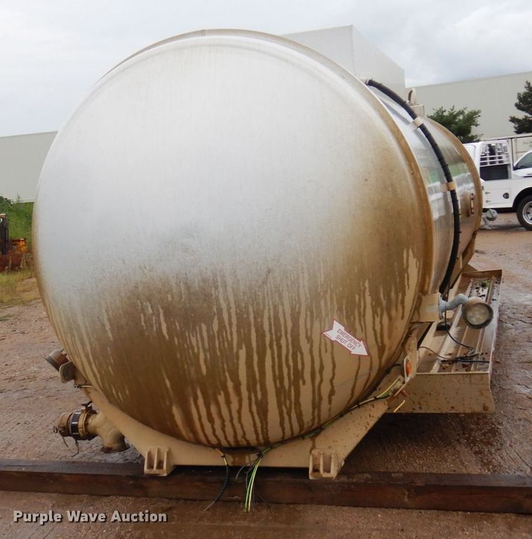 image for item MH9159 2009 Beall BABT-49-1-SB  tank bed