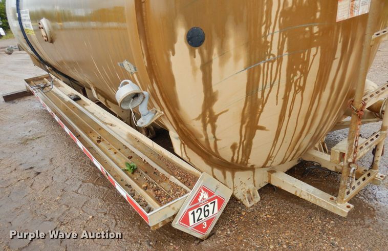 image for item MH9159 2009 Beall BABT-49-1-SB  tank bed