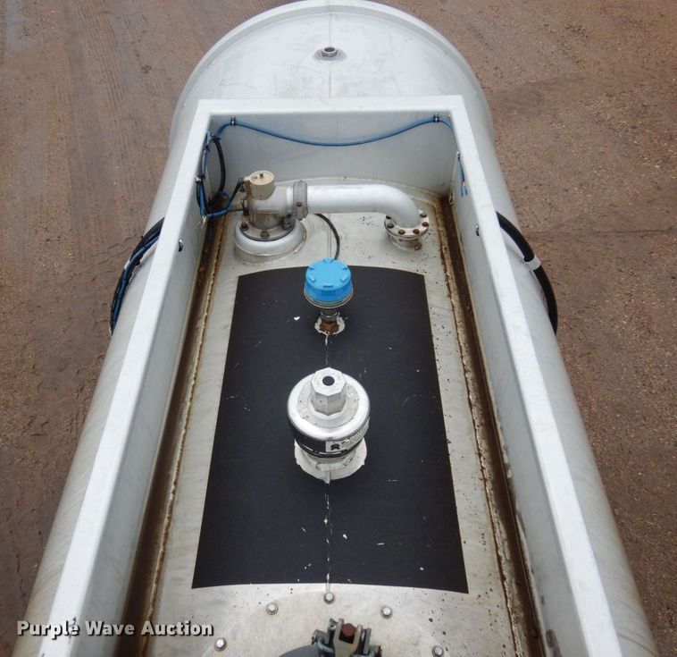 image for item MH9159 2009 Beall BABT-49-1-SB  tank bed